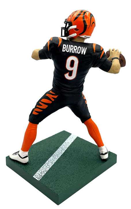 Joe Burrow - Imports Dragon (Sports) action figure collectible [Barcode 672781015094] - Main Image 3