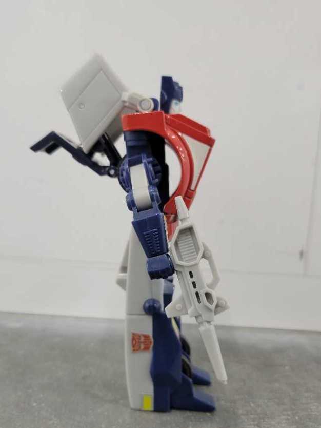 Orion Pax With Dion And Barrelroller Ehobby - Takara (E-Hobby) action figure collectible - Main Image 3