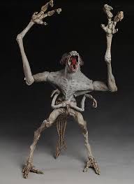 Cloverfield 14” Monster Figure - Hasbro (Cloverfield) action figure collectible [Barcode 653569363606] - Main Image 4