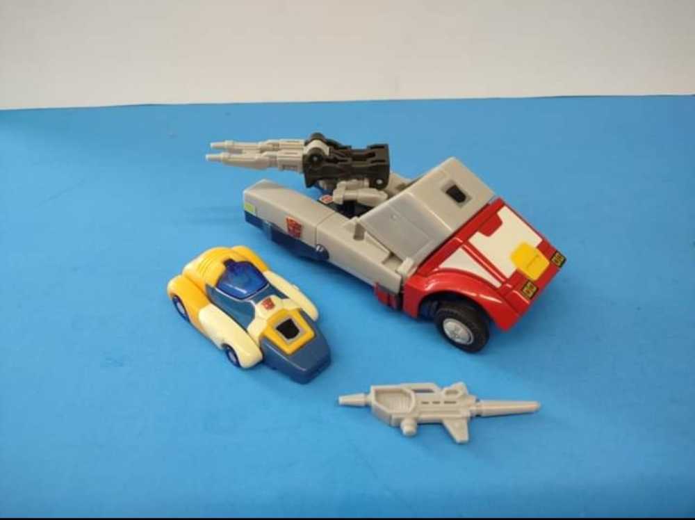 Barrelroller With Orion Pax And Dion Ehobby - Hasbro (E-Hobby) action figure collectible - Main Image 2