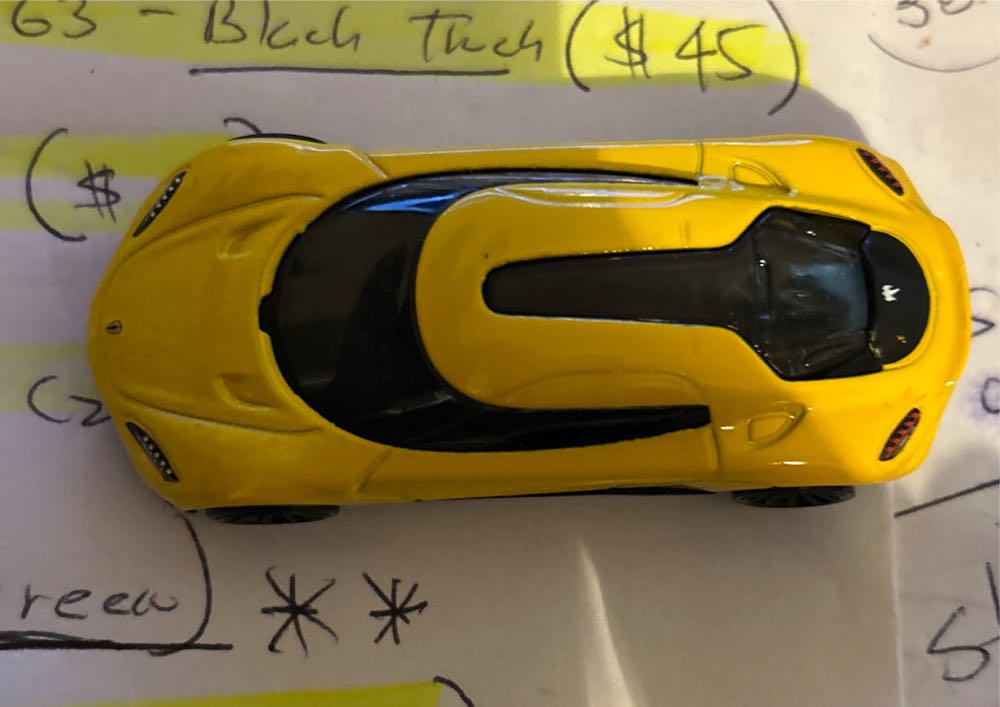 Hot Wheels - Koenigsegg Gemera 2022 Yellow  action figure collectible [Barcode 194735015382] - Main Image 2