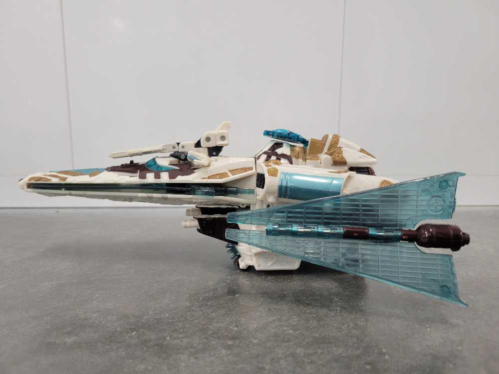 Vector Prime With Safeguard 3rd Vehicle Mode - Hasbro (Cybertron) action figure collectible - Main Image 1