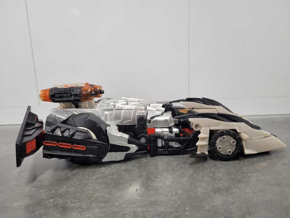 Galvatron Leader Vehicle Mode Missing Project  - Hasbro (Cybertron) action figure collectible - Main Image 3