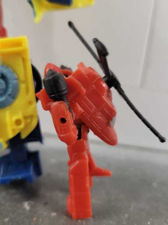 Jolt With Hot Shot Hotshot - Hasbro (Universe 2.0) action figure collectible - Main Image 4