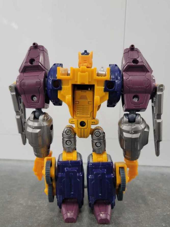 Optimus Primal Robot Mode - Hasbro (Titanium) action figure collectible - Main Image 4