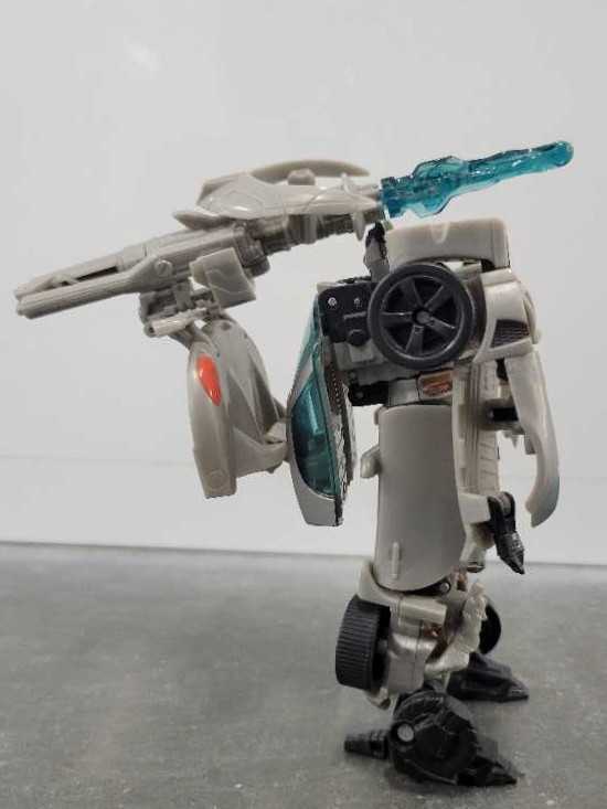 Jazz - Deluxe Class - Hasbro (Transformers) action figure collectible - Main Image 3