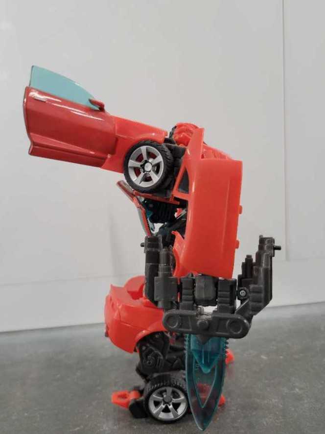 Cliffjumper 2nd Robot Mode - Hasbro (Movie) action figure collectible - Main Image 3