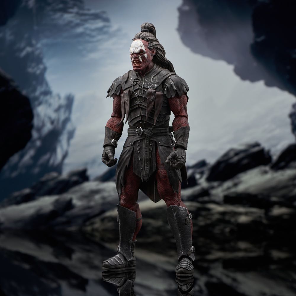 Lord Of The Rings - Lurtz - Diamond Select (Diamond Select: Middle-Earth) action figure collectible [Barcode 699788848371] - Main Image 3