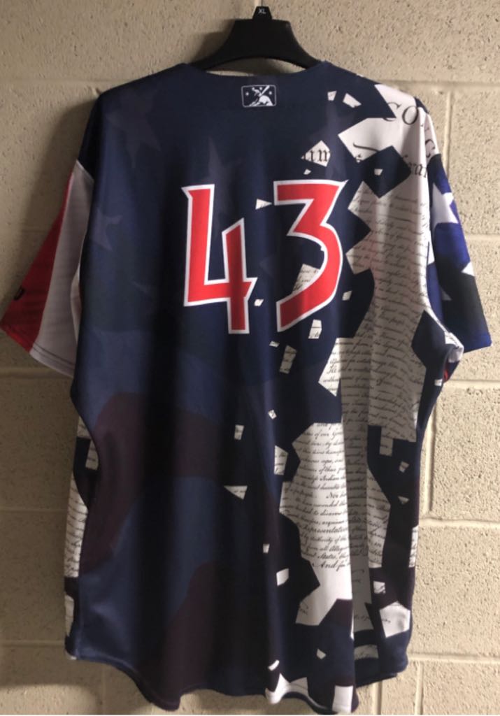 Salute To America -Signed  (Lynchburg Hillcats) action figure collectible - Main Image 2