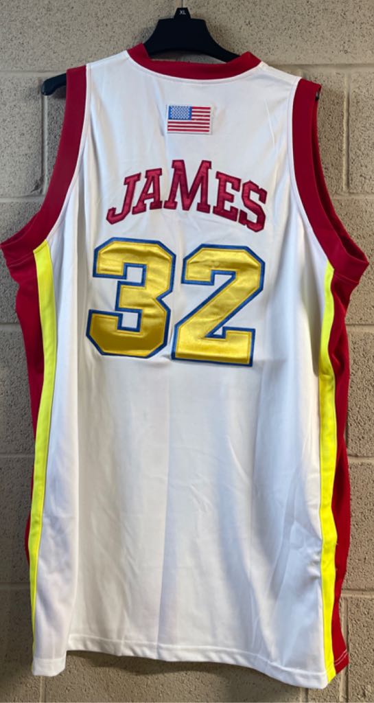 Cleveland Cavaliers - Lebron James - McDonald’s All American  (Other) action figure collectible - Main Image 2