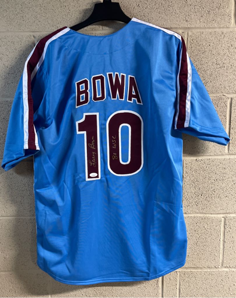 Philadelphia Philles - Larry Bowa - Signed  (Other) action figure collectible - Main Image 2