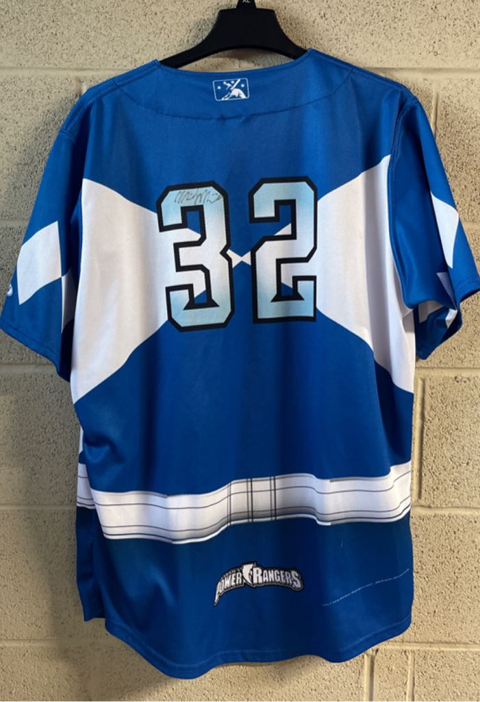 Power Rangers - Signed  (Lake County Captains) action figure collectible - Main Image 2