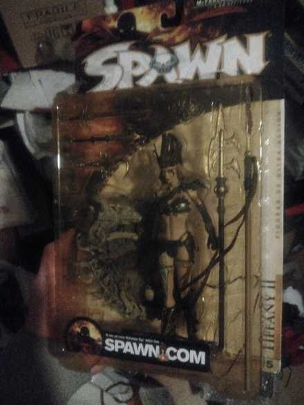 Tiffany II - McFarlane Toys (Spawn) action figure collectible [Barcode 787926112030] - Main Image 3