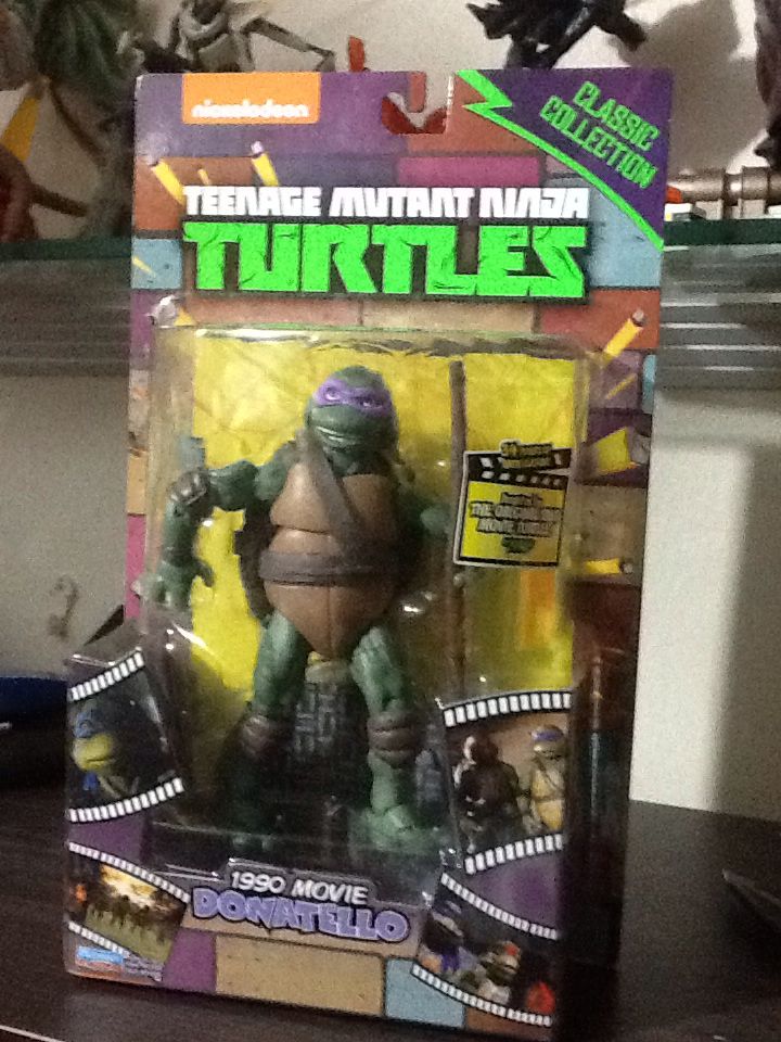 Donatello (1990 Movie) - Playmates Toys (Teenage Mutant Ninja Turtles) action figure collectible [Barcode 043377910893] - Main Image 2