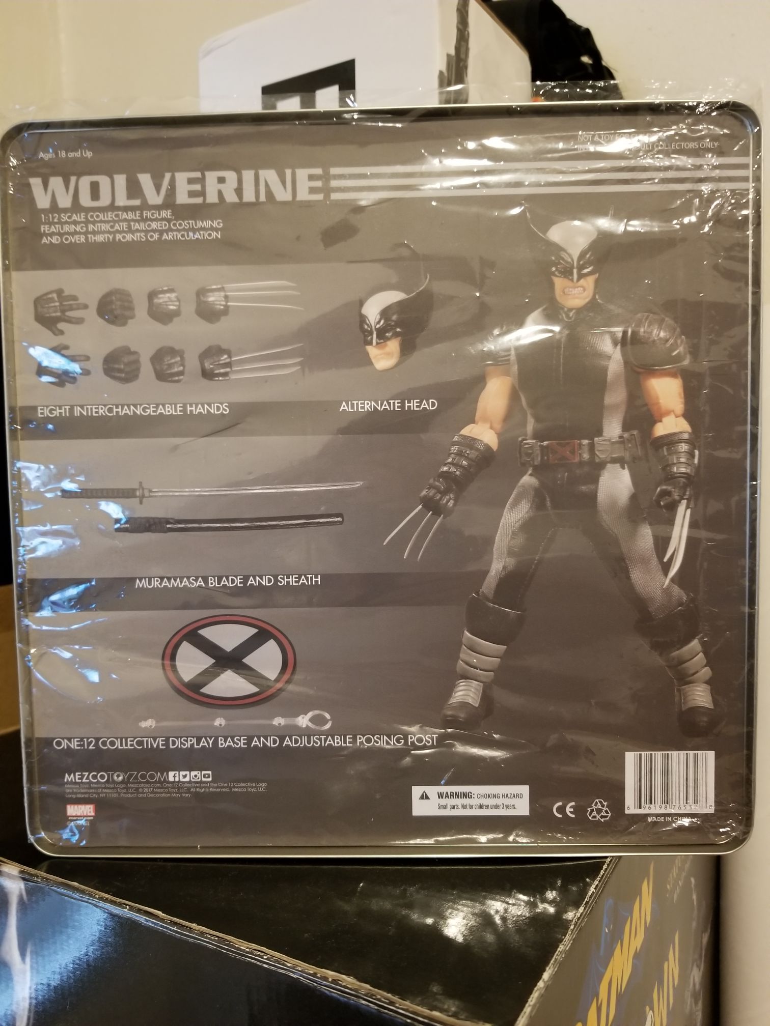 PX Preview Exclusive MezcoToyz X-Force Wolverine - Mezco Toyz (X-Men) action figure collectible [Barcode 69610677] - Main Image 2