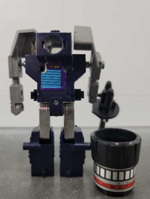 Viewfinder Reflector - Hasbro (1984) action figure collectible - Main Image 4
