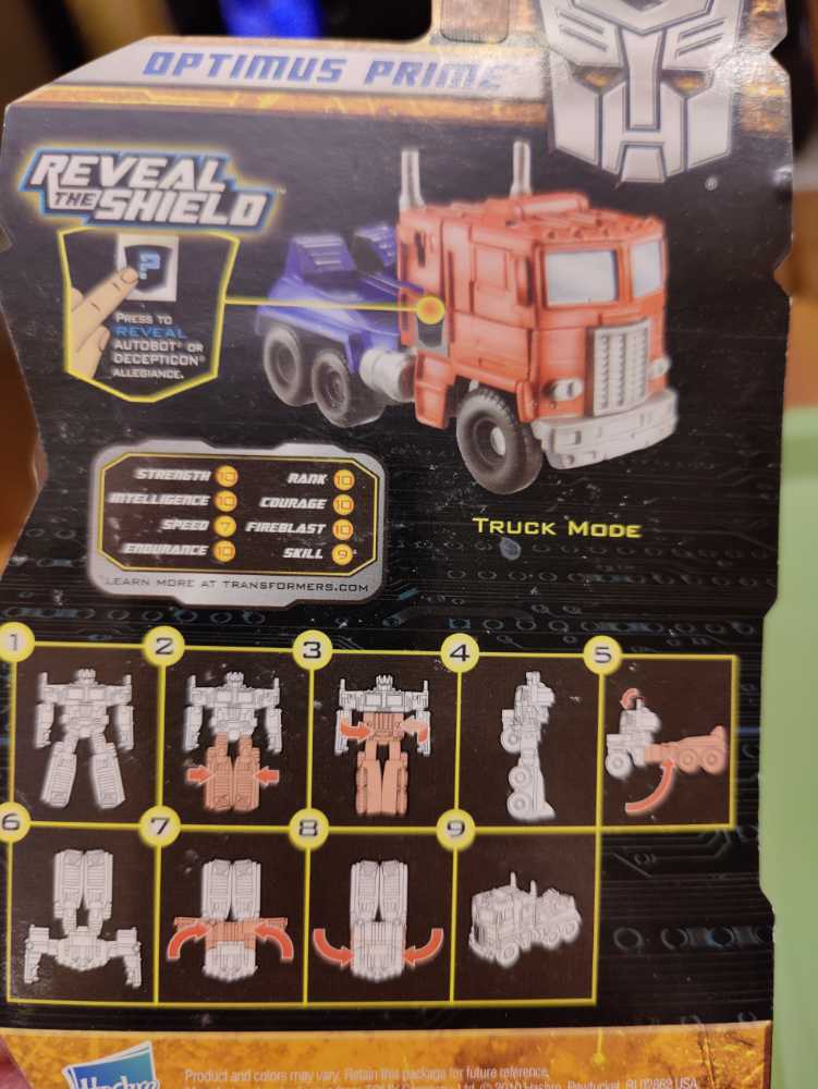 Optimus Prime  action figure collectible - Main Image 3