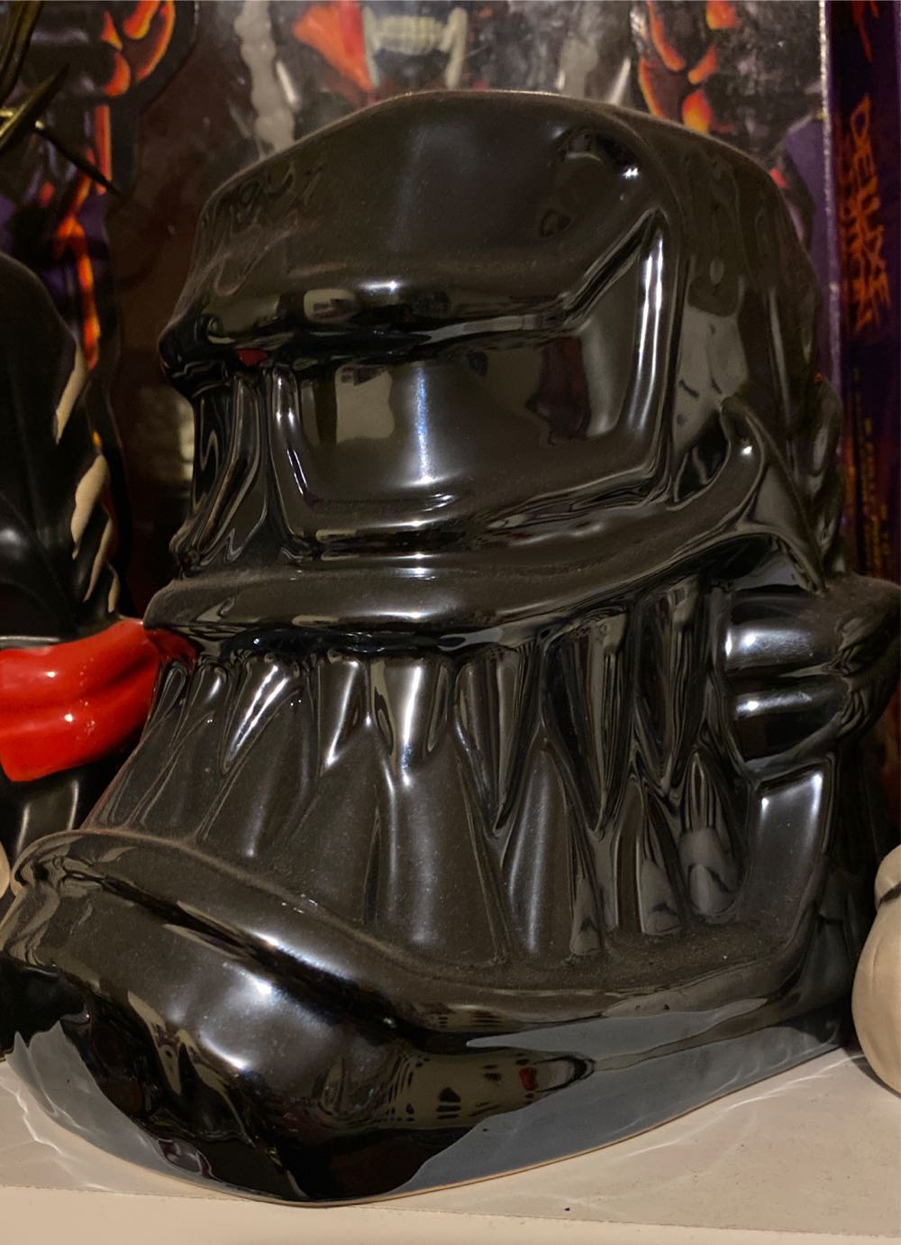 Mondo Tiki Venom  action figure collectible [Barcode 850010229270] - Main Image 2