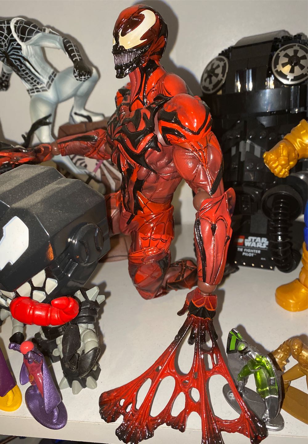 Square Enix Play Arts Venom - Square Enix Play Arts action figure collectible - Main Image 2