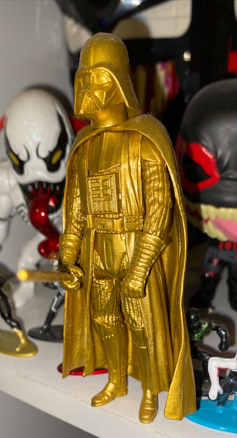 Darth Vadar Gold  action figure collectible - Main Image 2