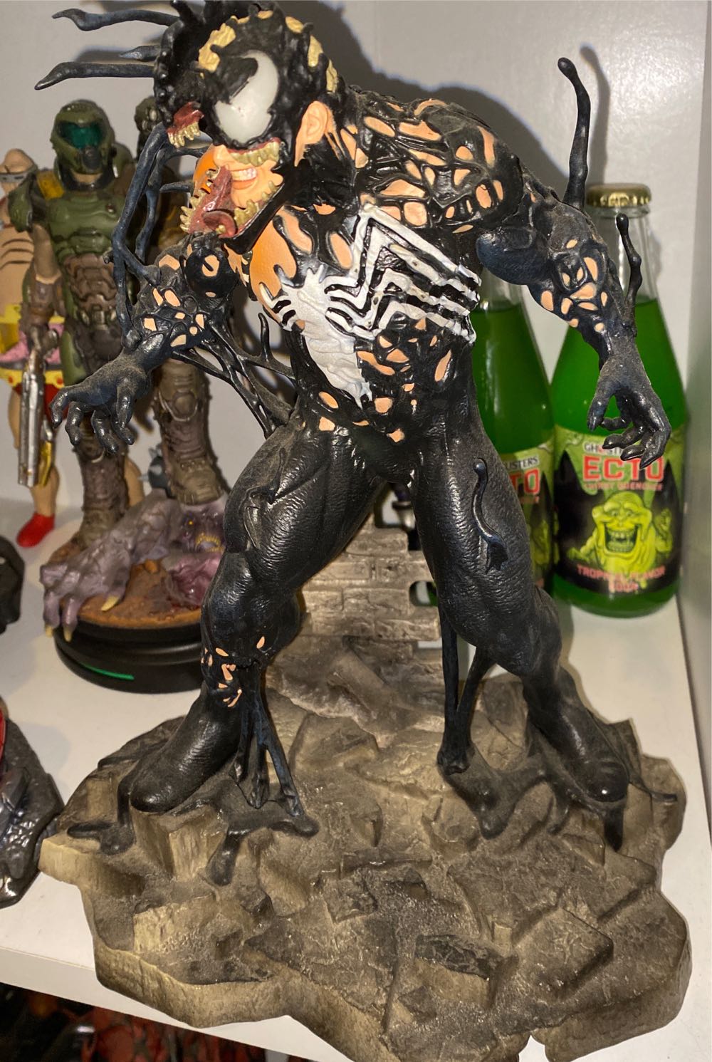 Diamond Select Venom - Diamond Select action figure collectible - Main Image 2