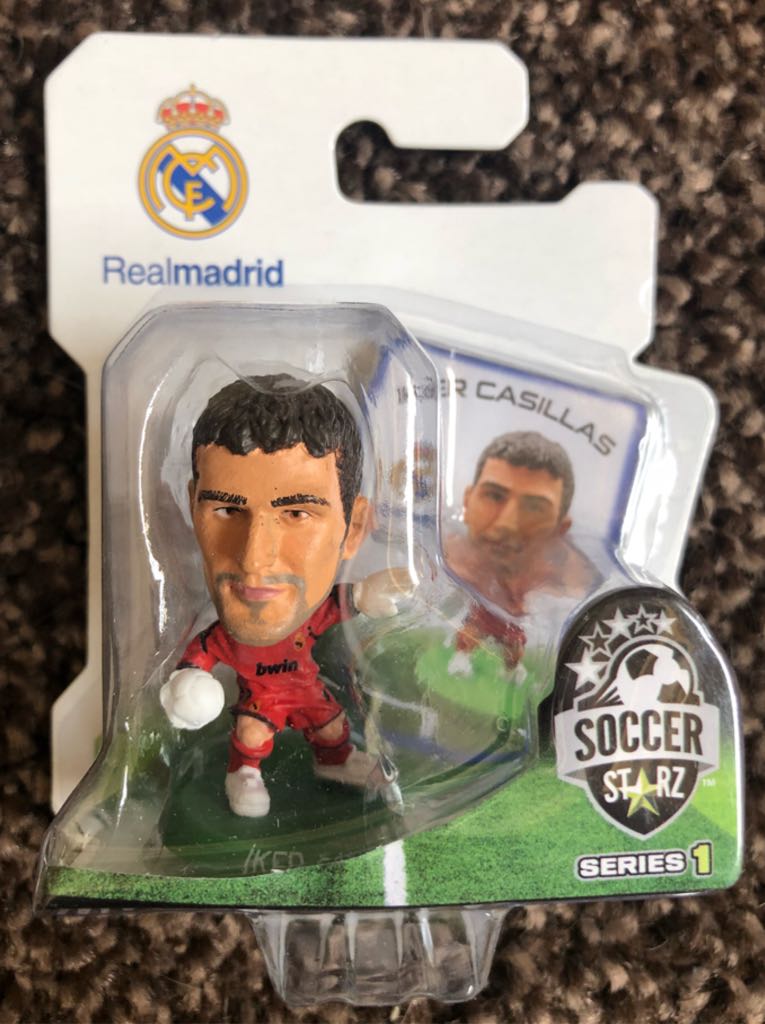 SoccerStarz - Real Madrid - Iker Casillas - Creative Toys Company action figure collectible [Barcode 5060220221512] - Main Image 2