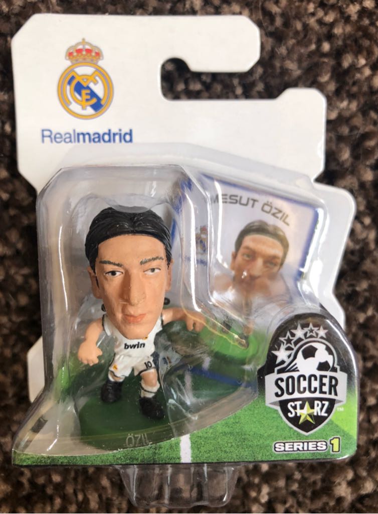 SoccerStarz - Real Madrid - Mesut Ozil - Creative Toys Company action figure collectible [Barcode 5060220221574] - Main Image 2