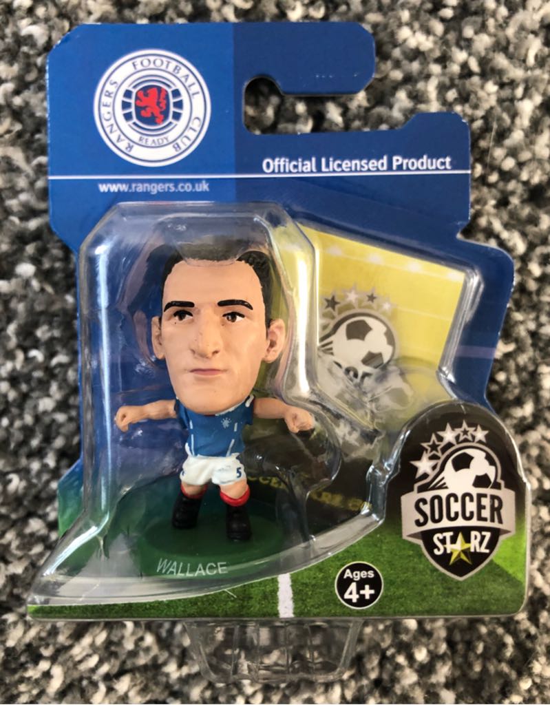 SoccerStarz - Rangers - Lee Wallace - Creative Toys Company action figure collectible [Barcode 5060220227361] - Main Image 2