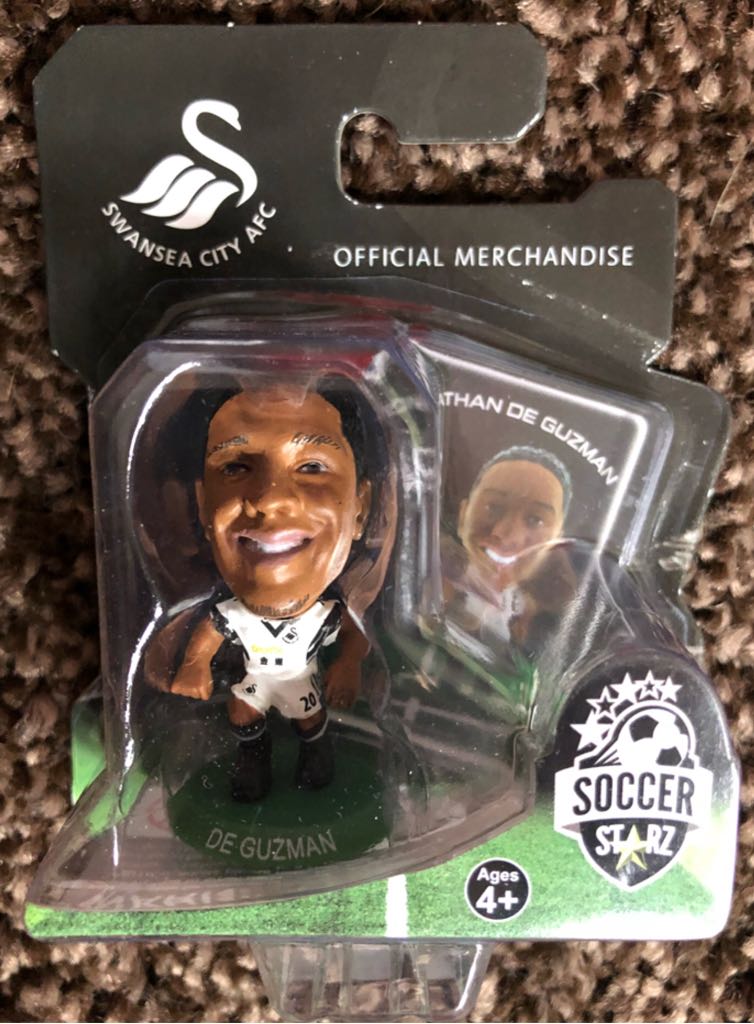 SoccerStarz - Swansea City - Jonathan De Guzman - Creative Toys Company action figure collectible [Barcode 5060220224780] - Main Image 2