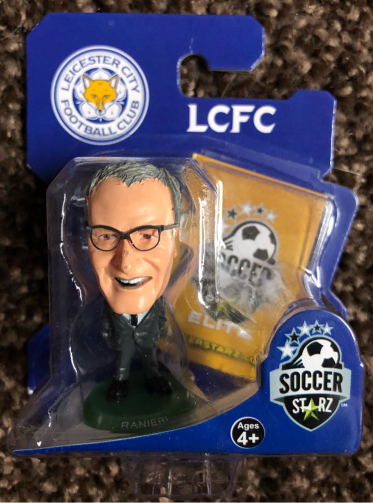 SoccerStarz - Leicester City - Claudio Ranieri - Creative Toys Company action figure collectible [Barcode 5060385038994] - Main Image 2