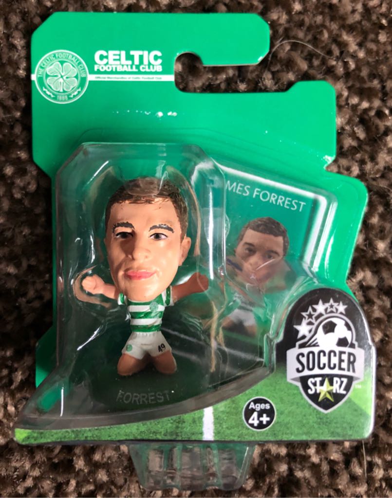 SoccerStarz - Celtic - James Forrest - Creative Toys Company action figure collectible [Barcode 5060220221949] - Main Image 2