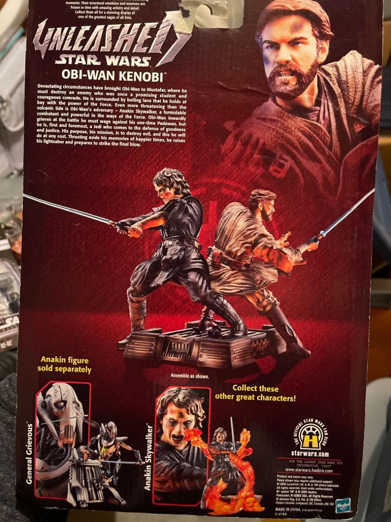 Unleashed Obi Wan Kenobi - Antex/Hasbro (12” Revenge Of The Sith) action figure collectible - Main Image 2