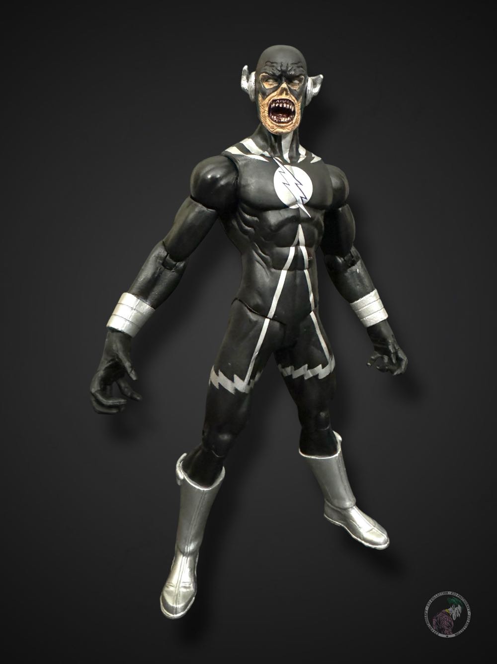 DC Direct (2011) (213x03) Black Lantern Flash - DC Direct (Blackest Night Series: 8) action figure collectible - Main Image 4