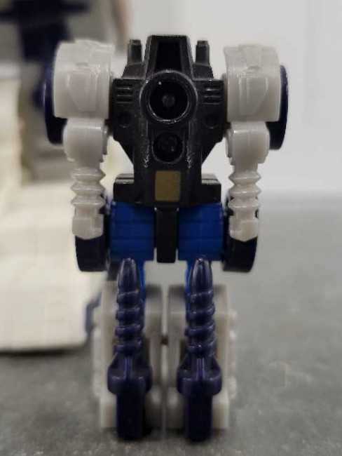 Drill Bit Drillbit With Metroplex - Hasbro (Cybertron) action figure collectible - Main Image 3