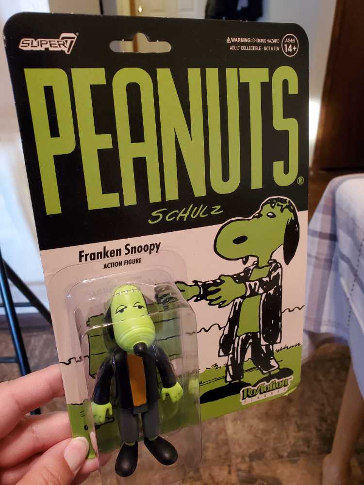 Snoopy Peanuts W5 Snoopies Franken Snoopy Reaction Figure  action figure collectible [Barcode 840049817111] - Main Image 2