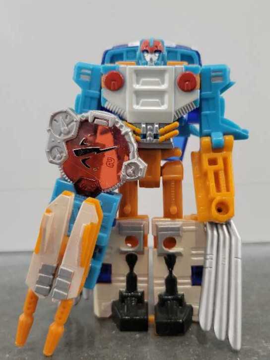 Clocker - Hasbro (Cybertron) action figure collectible - Main Image 2
