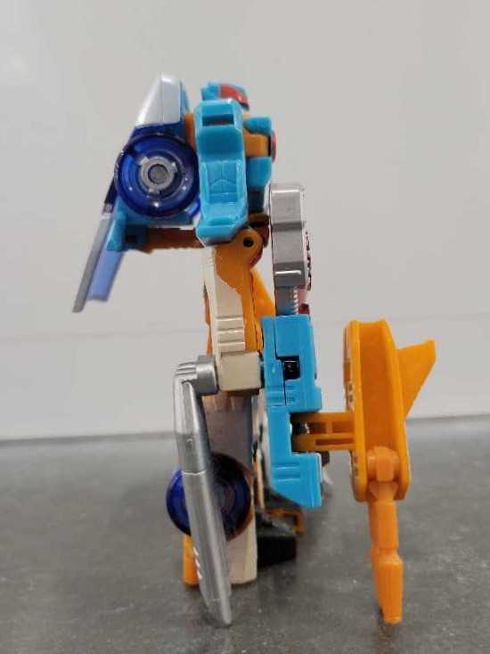 Clocker - Hasbro (Cybertron) action figure collectible - Main Image 3