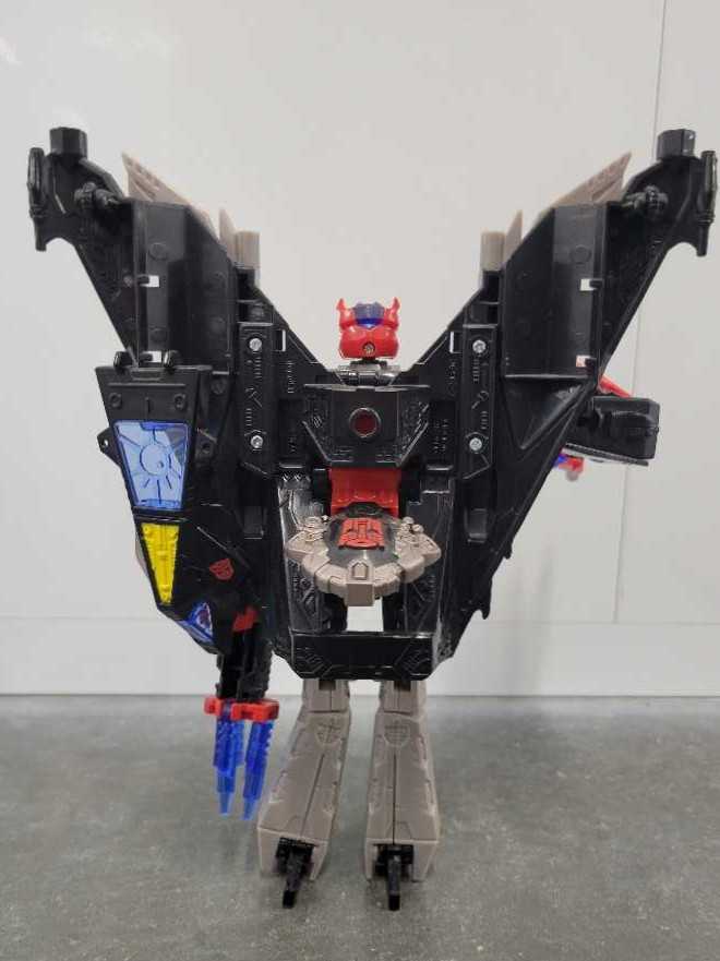 Blaster 4th With Blackrock Robot Mode - Hasbro (Universe 2.0) action figure collectible - Main Image 4