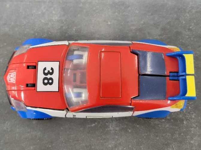 Smokescreen Vehicle Mode Missing Gun - Hasbro (Universe 2.0) action figure collectible - Main Image 2