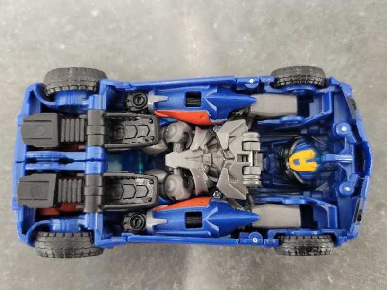 Hot Shot Vehicle Mode Missing Guns - Hasbro (Prime) action figure collectible - Main Image 4