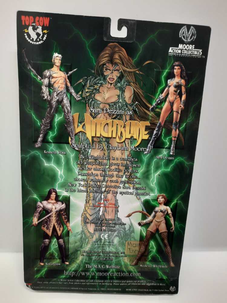 Sara Pezzini (Golden)  (Moore Action Collectibles: 6”) action figure collectible - Main Image 2