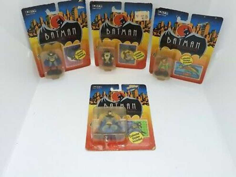 ERTL Batman TAS: Batman (Standing) Metal Diecast - Ertl (Batman - The Animated Series) action figure collectible [Barcode 036881024682] - Main Image 3