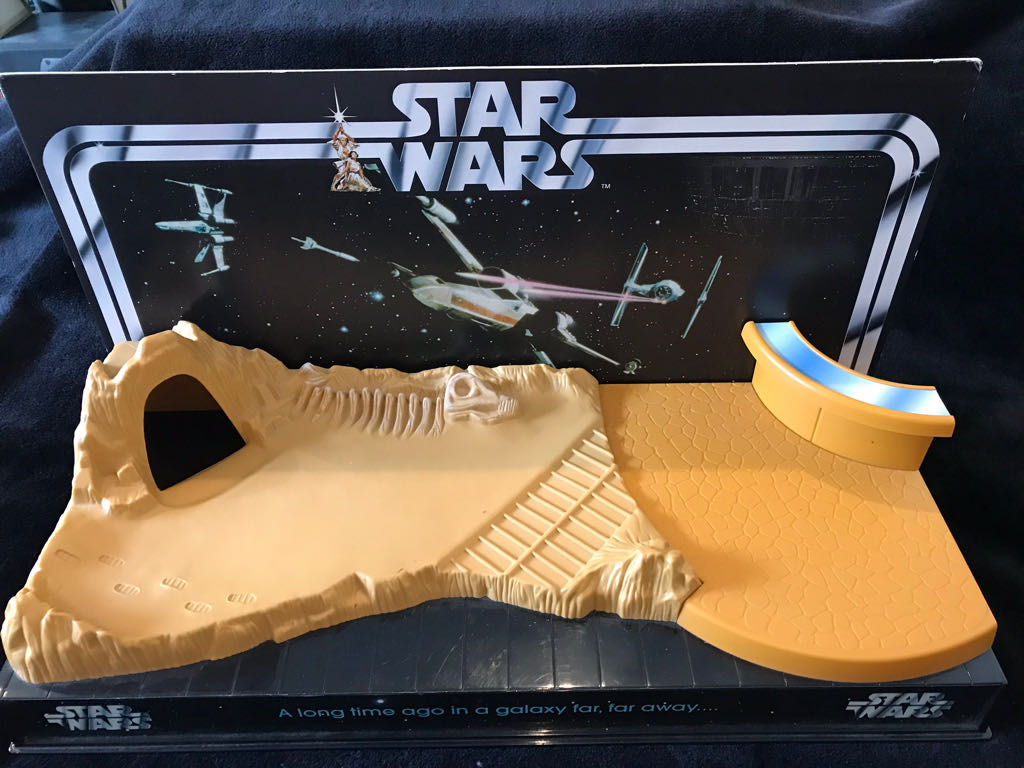 2002 Star Wars Action Figure Display Diorama  action figure collectible - Main Image 2