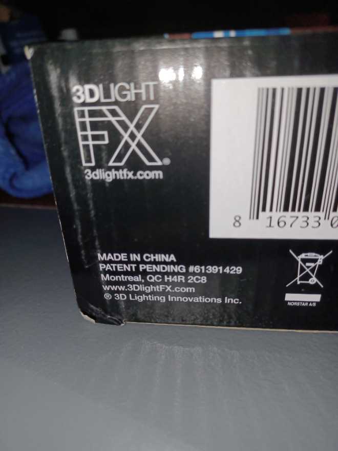 Superman "S” Shield 3D Deco Light  - 3DLIGHT FX (Superman) action figure collectible [Barcode 816733020198] - Main Image 3