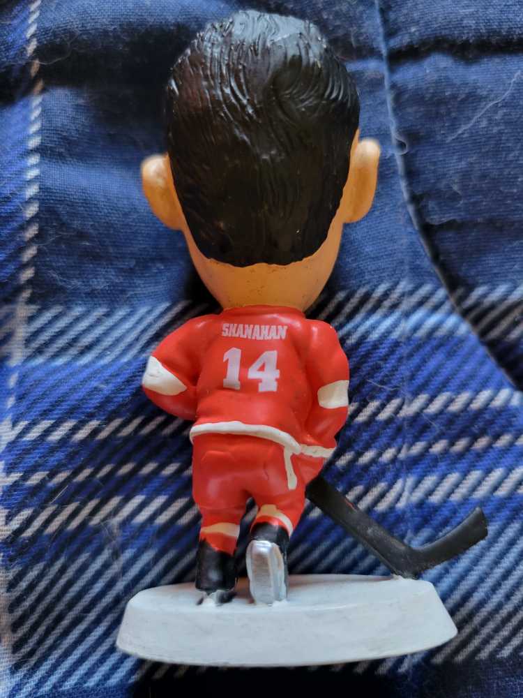 Brendan Shanahan - Corinthian (NHL Headliners) action figure collectible - Main Image 2