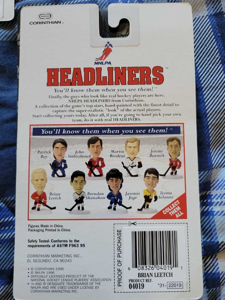 Brian Leetch - Corinthian (NHLPA Headliners) action figure collectible [Barcode 608326040191] - Main Image 2