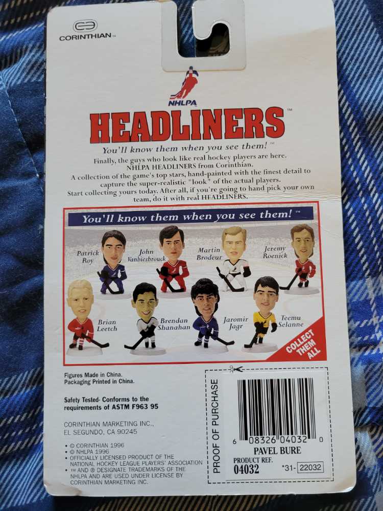 Pavel Bure - Corinthian (NHLPA Headliners) action figure collectible [Barcode 608326040320] - Main Image 2