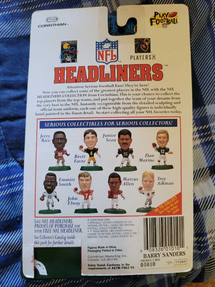 Barry Sanders - Corinthian (NFL Headliners) action figure collectible [Barcode 608326010101] - Main Image 2