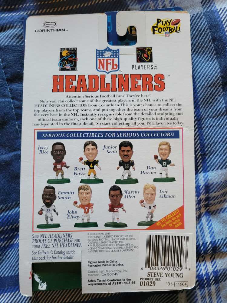 Steve Young - Corinthian (NFL Headliners) action figure collectible [Barcode 608326010293] - Main Image 2