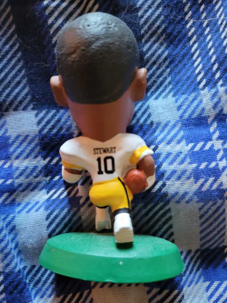 Kordell Stewart - Corinthian (NFL Headliners) action figure collectible - Main Image 2